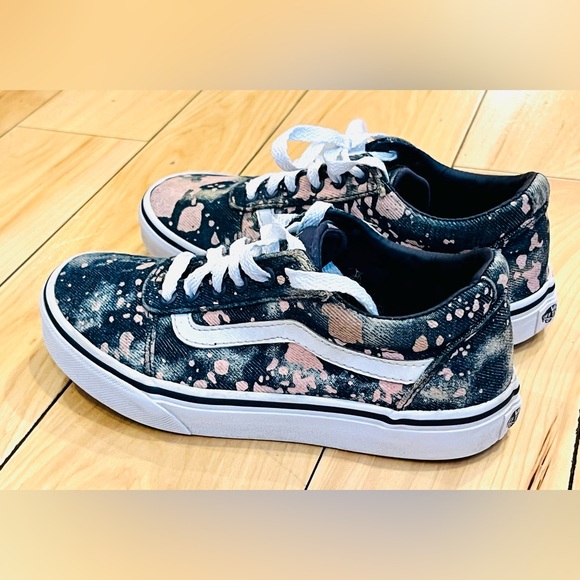 VANS KIDS SIZE 2—JEAN TIE DYED, CLEANED, ADORABLE—UNISEX - Picture 8 of 16